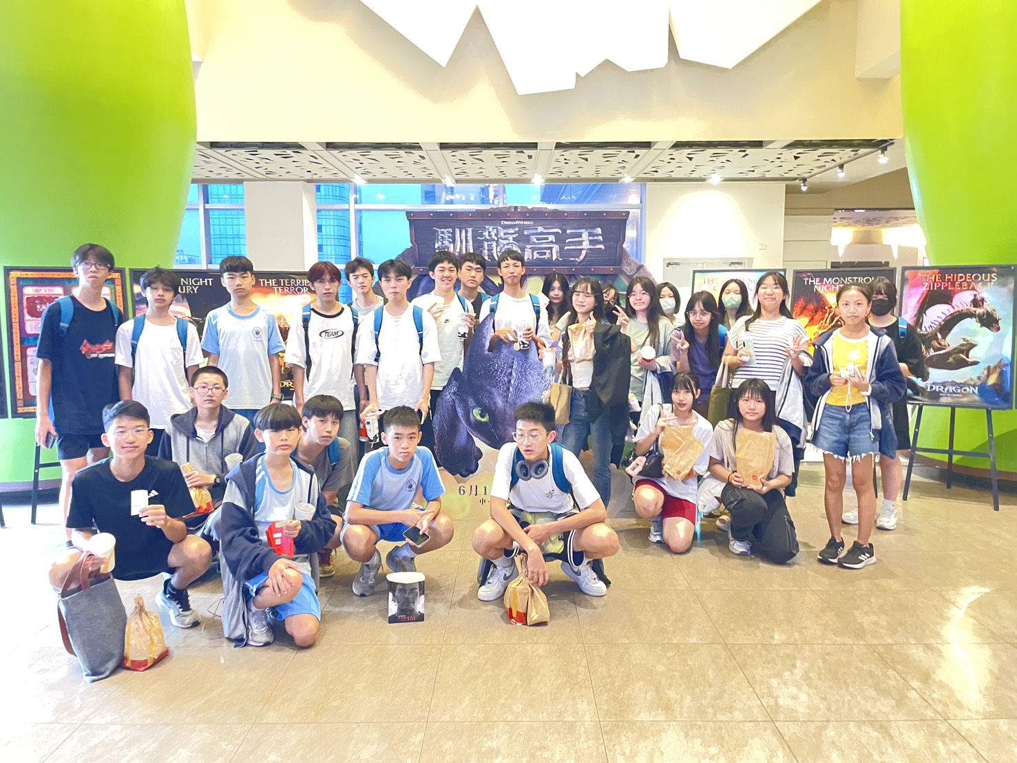 113學年度下學期第二次成績達標獎勵電影活動