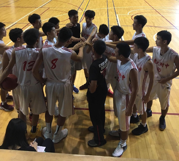 賀》高中部籃球隊榮獲106年台中巿屯區社大籃球邀請賽-冠軍