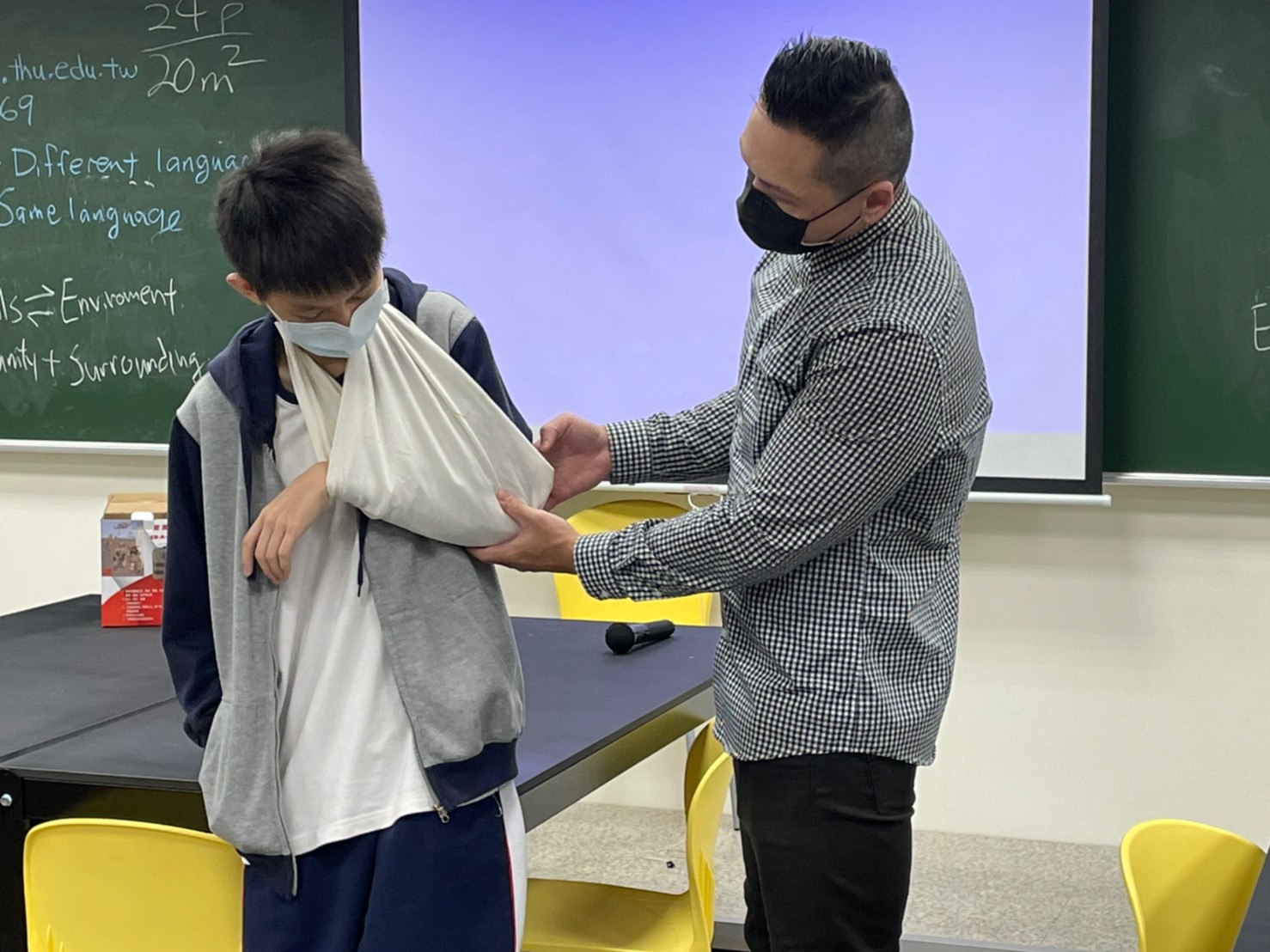 緊急醫療與救護 First Aid & EMT照片2